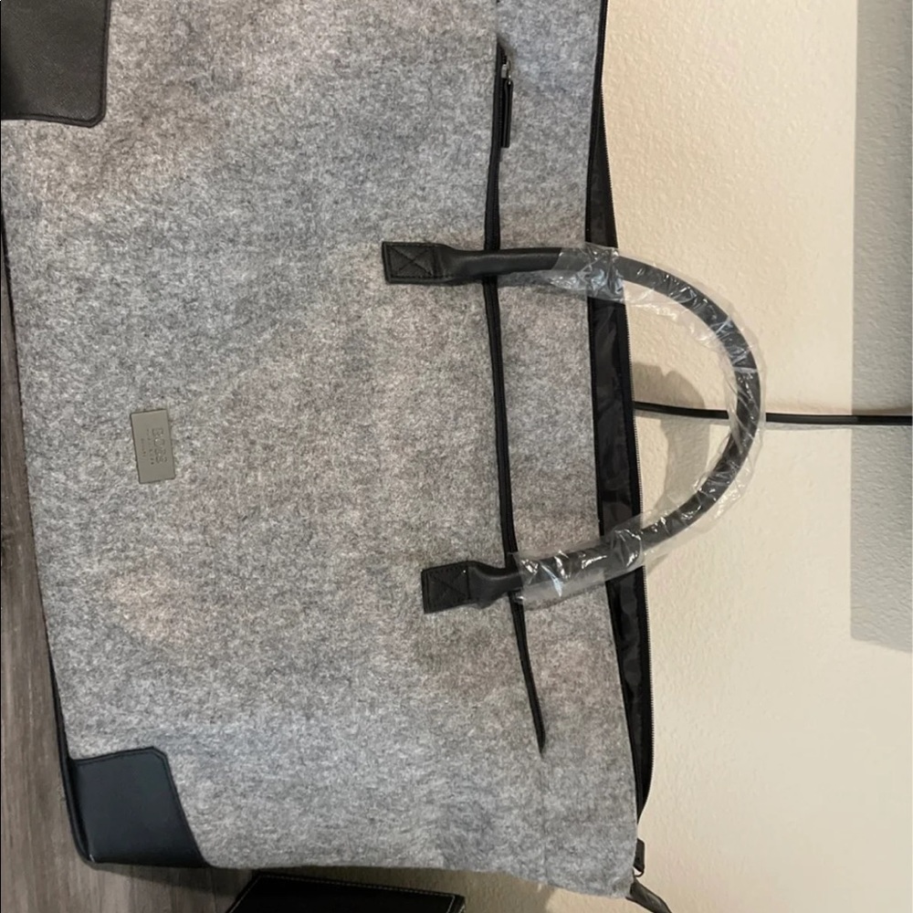 Hugo Boss Parfume Bag